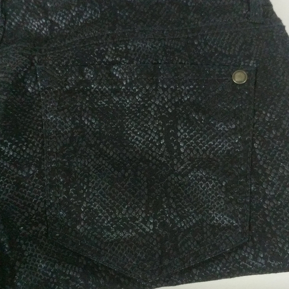 JESSICA Simpson Kiss Me Jegging Blue Snake Print - Size 29 - 30" Inseam - Picture 9 of 9